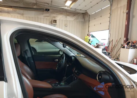 2017 Alfa Romeo Giulia Awd from USA, damaged, VIN ZARFAEDN9H7555189